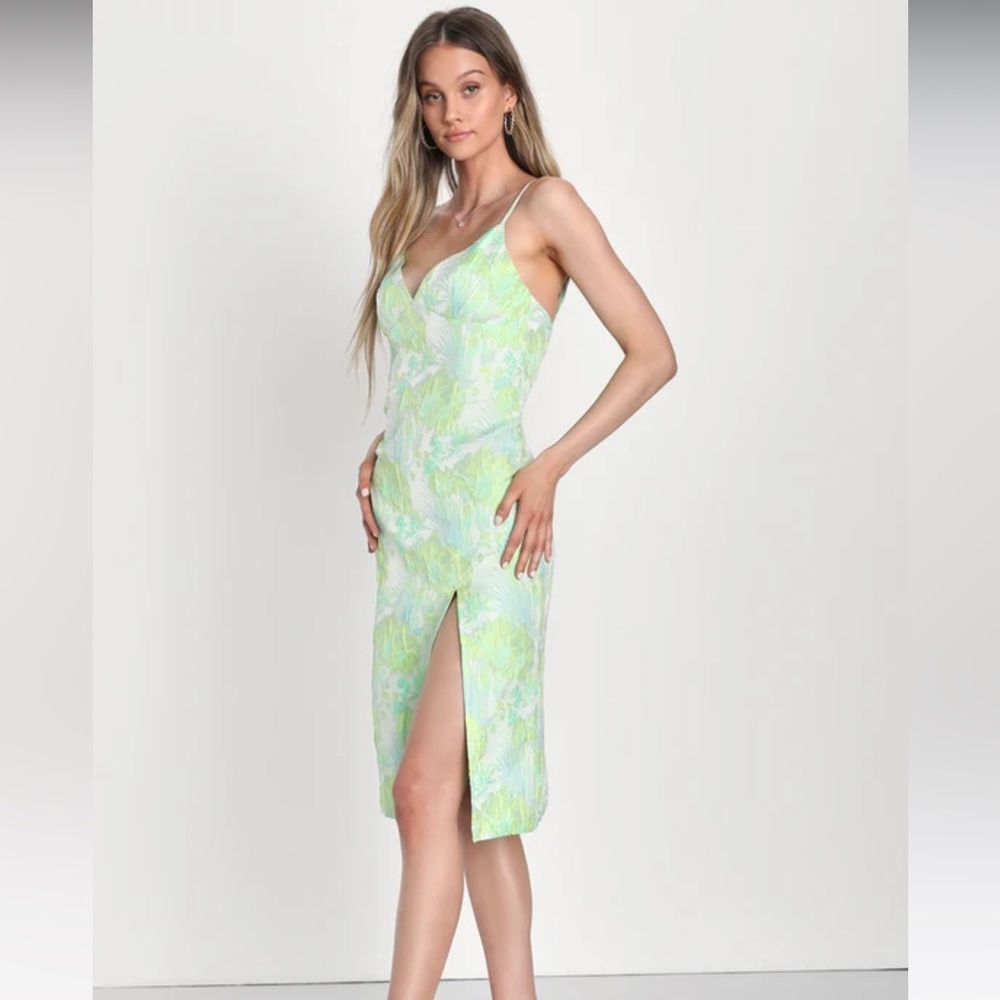 Rivetingly Radiant Green Floral Jacquard Sleeveless Midi Dress
